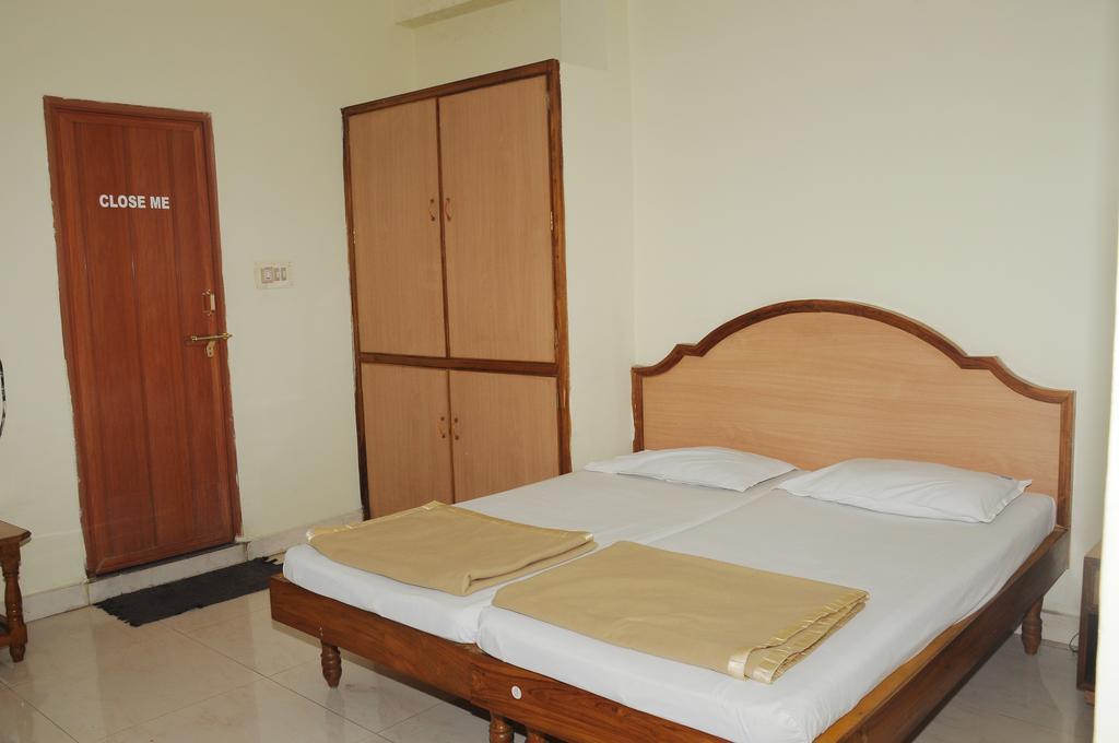 Hotel Agarala Residency تيروباتي المظهر الخارجي الصورة